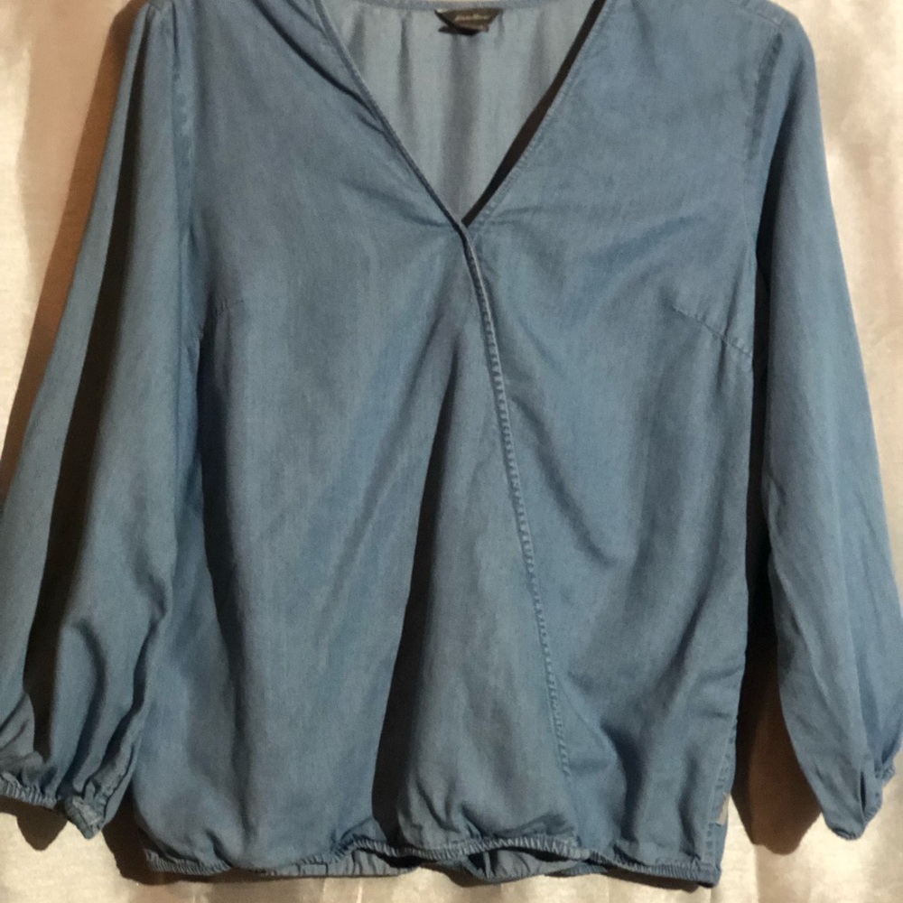 Women's Blue V-Neck Denim pullover shirt by Eddie Bauer size Small